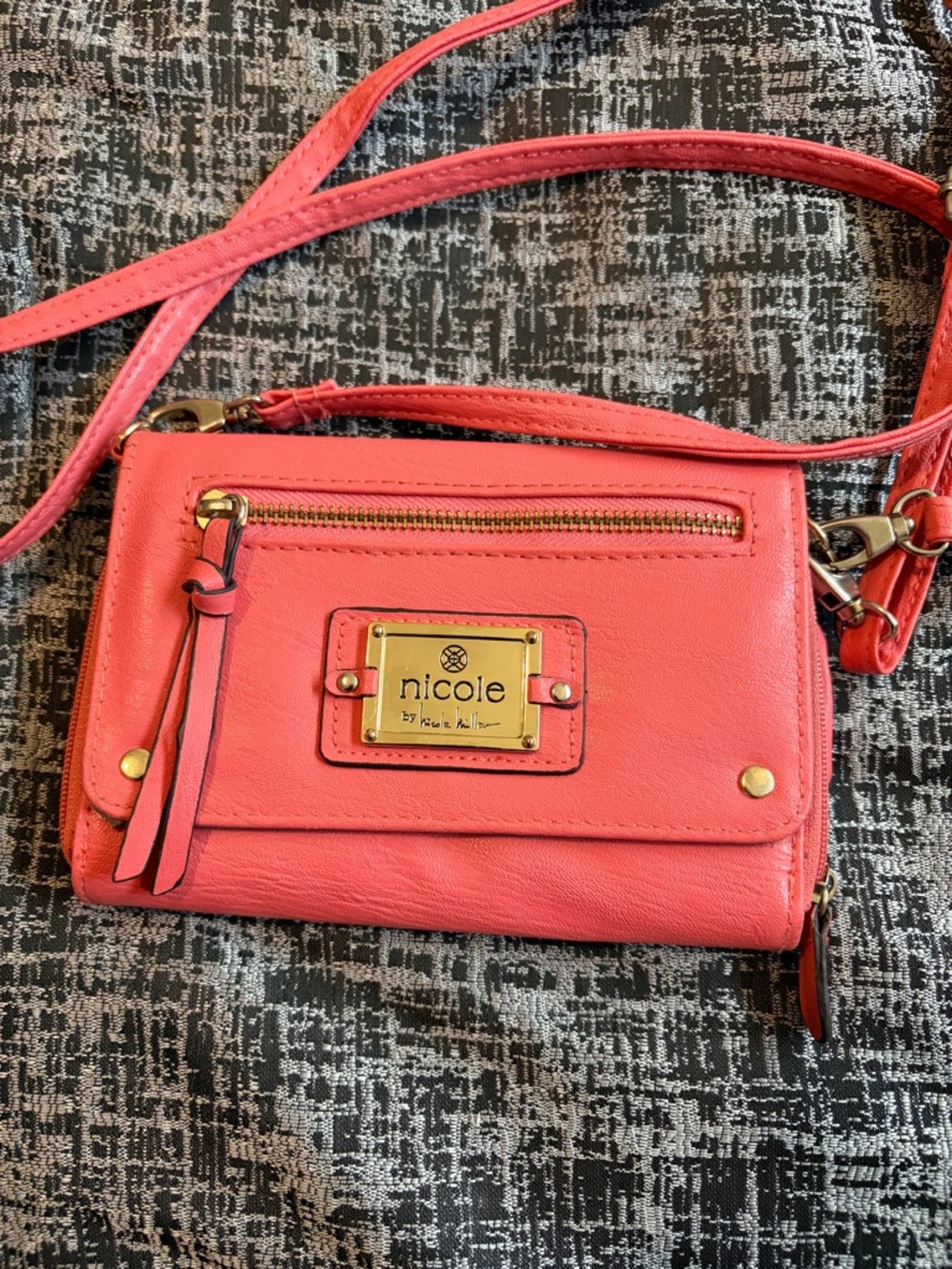 Nicole Miller Crossbody Bag/Wristlet Purse